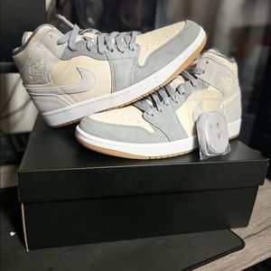 JORDAN MID COCOUT MILK 🌴